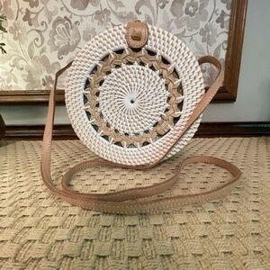 Round wicker crossbody purse